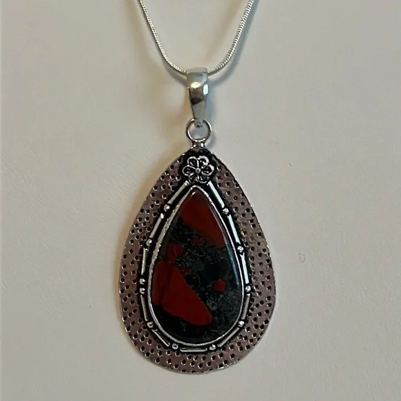 925 SILVER OVERLAY STATEMENT PENDANT BLOODSTONE GEMSTONE - Picture 1 of 9